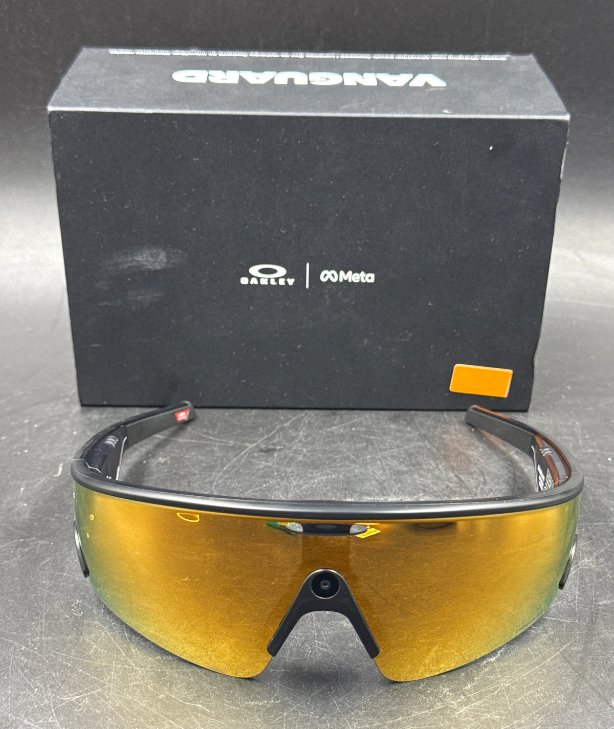 OAKLEY - Vanguard Meta - Sunglasses - OW8001