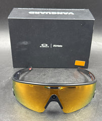 OAKLEY - Vanguard Meta - Sunglasses - OW8001