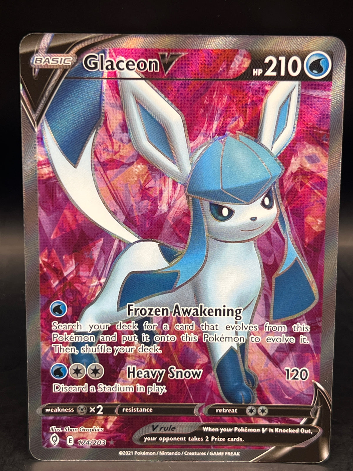 Glaceon V 174/203 Evoving Skies