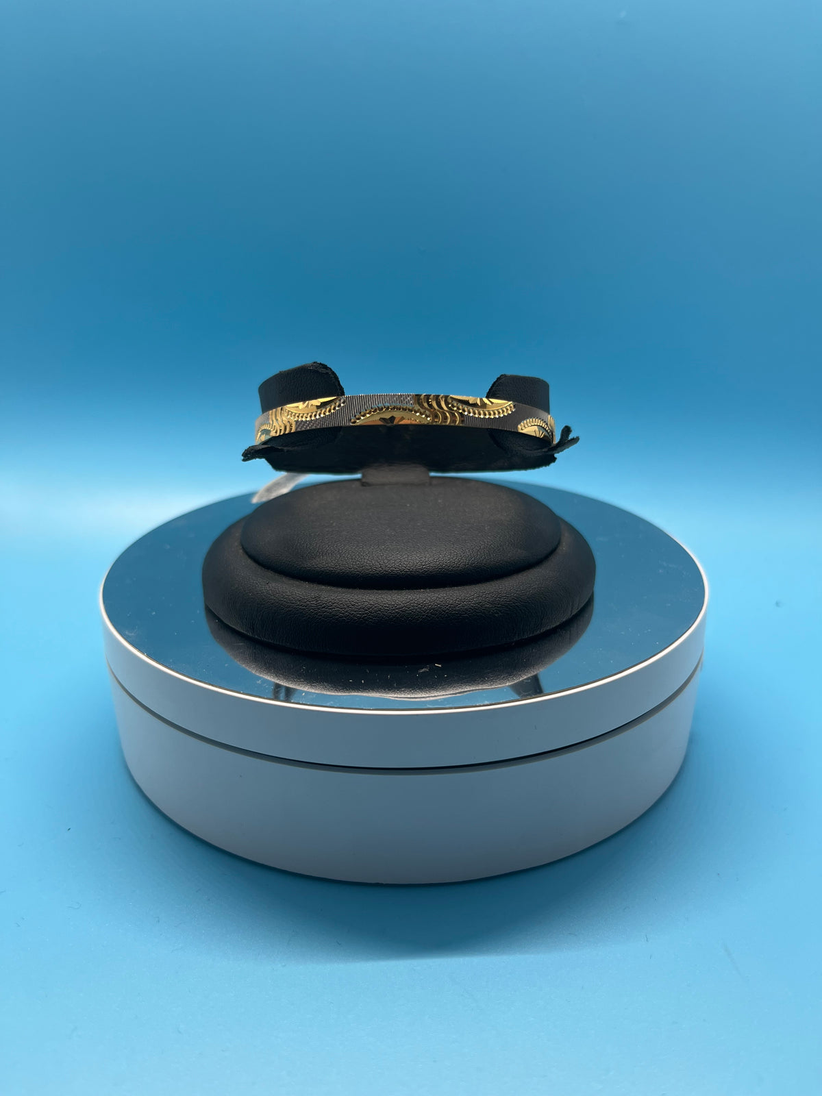 22ct Gold Bangle 14.1 grams