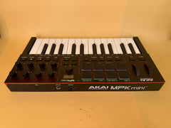 AKAI - MPKmini mk4 - Compact Keyboard & Pad Controller