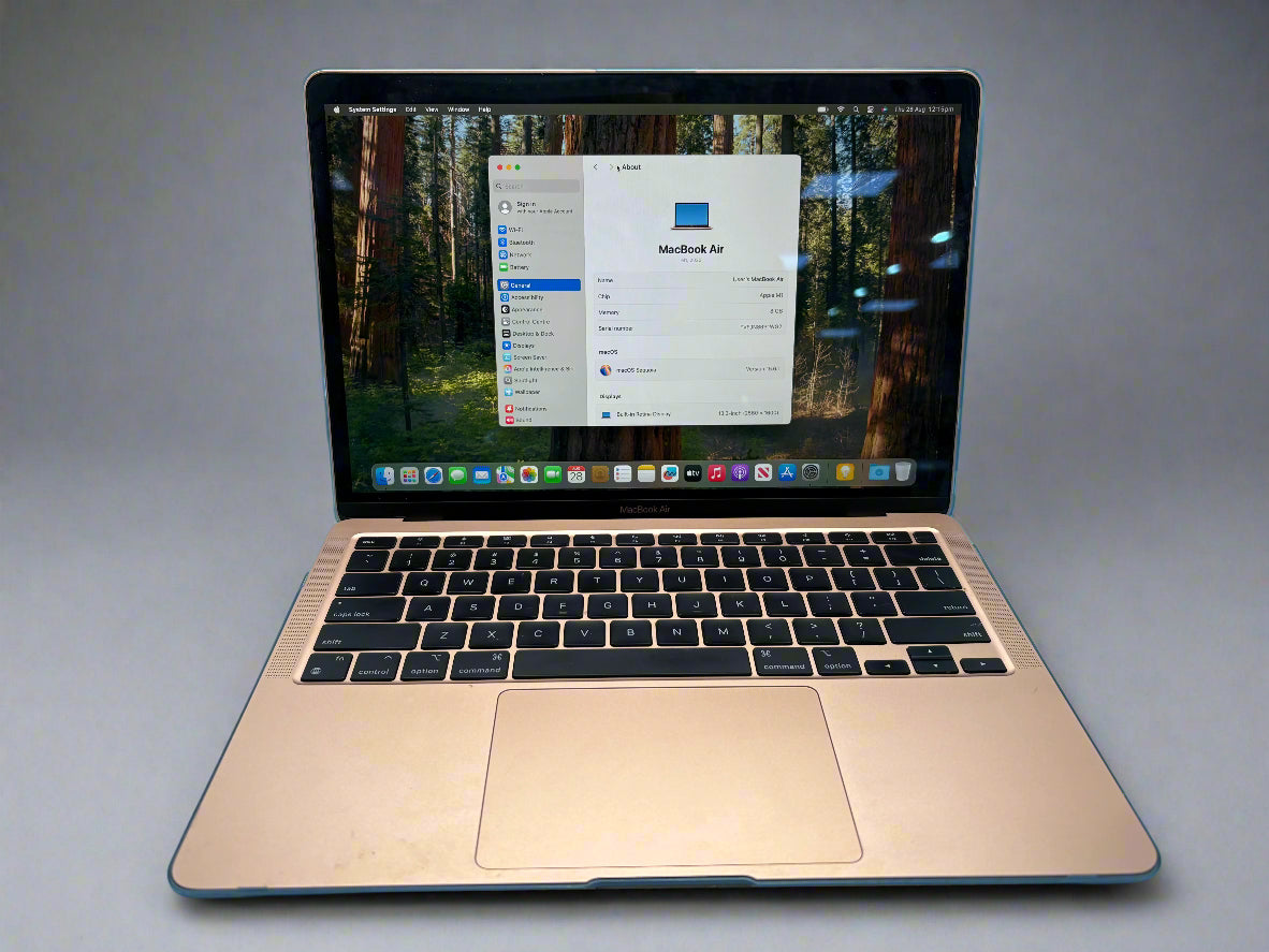 APPLE MACBOOK AIR 2020 M1 CHIP 8GB RAM 256GB SSD - WITH PROTECTIVE CASE