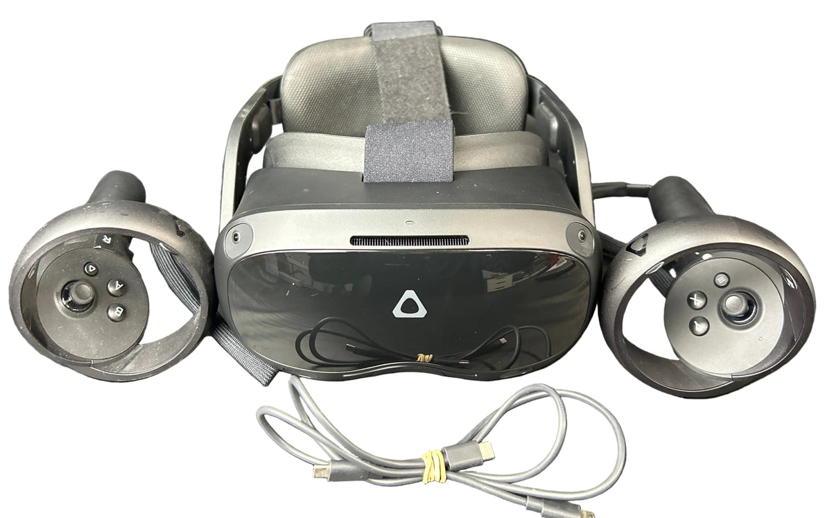 HTC VIVE Focus 3 VR Headset Bundle