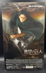 Medicom - Levi Ackerman - ￼Posable Figure