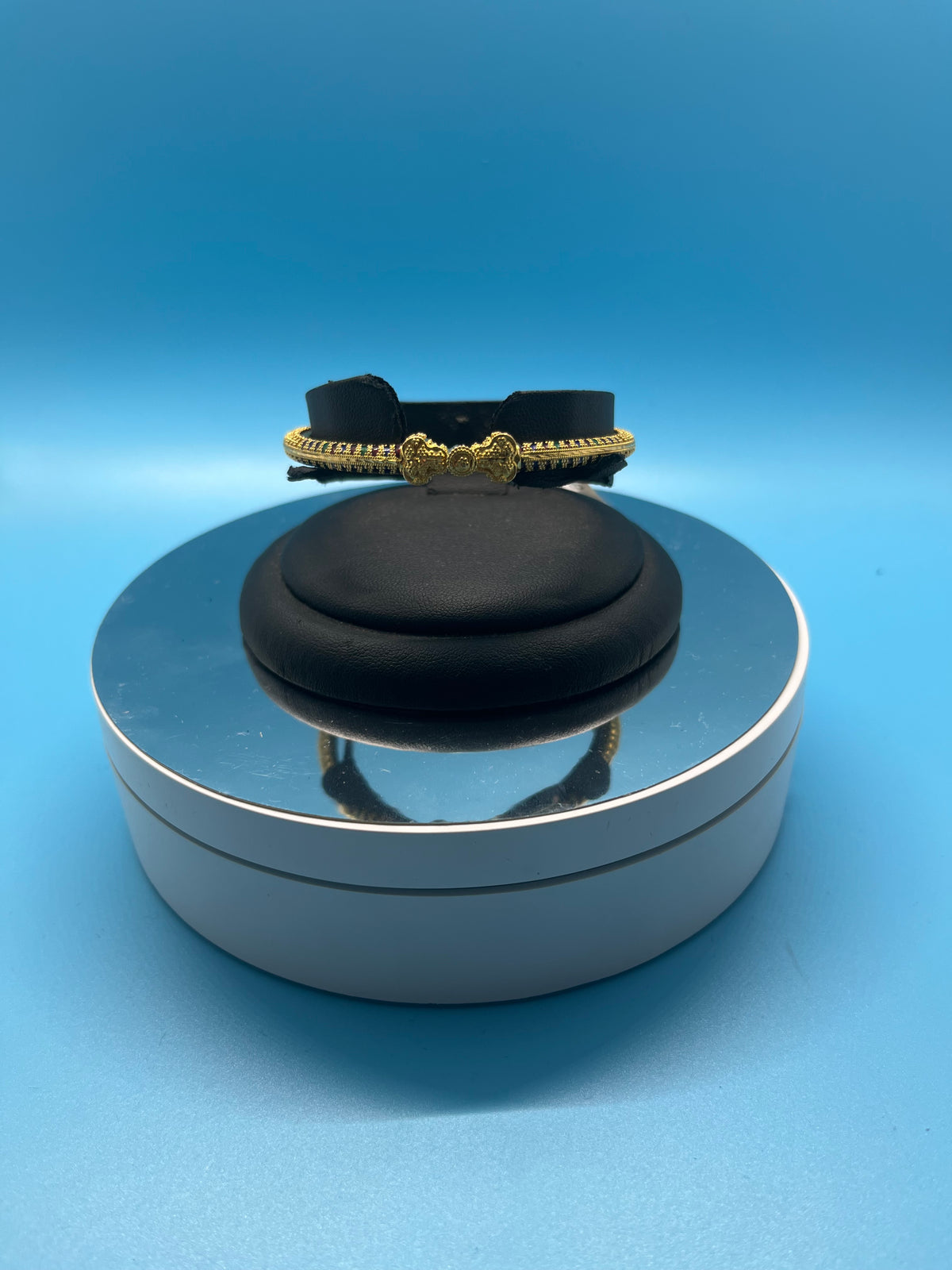 21ct Gold Bangle 15.9 grams