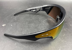 OAKLEY - Vanguard Meta - Sunglasses - OW8001