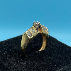 Ladies 14ct With Diamond Stone Solid Gold Ring Size 5/ Size K / 11-51