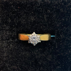 Ladies 18ct With Diamond Stone Solid Gold Ring Size 5 / Size K / 11-51