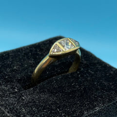 Ladies 18ct With Diamond Stone Princess Cut Solid Gold Ring Size 5/ Size K / 11-51