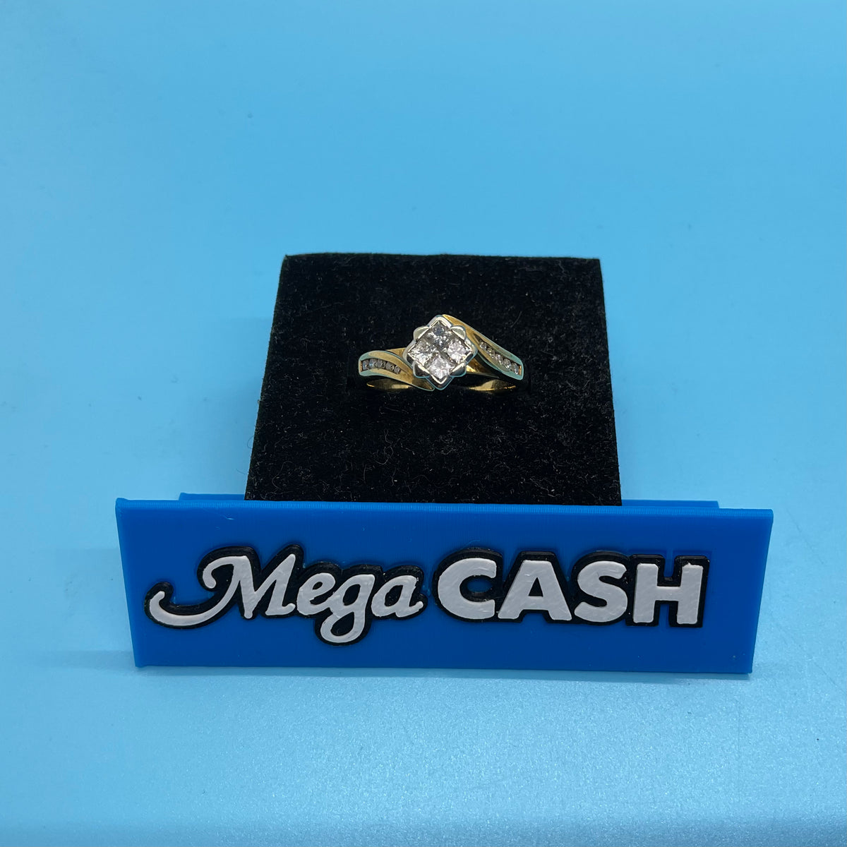 Ladies 18ct With Diamond Stone Solid Gold Ring Size -7 / Size O / 15-55