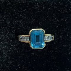 Ladies 9ct With Blue & Clear CZ Cubic Zirconia Stone Solid Gold Ring Size -8 / Size P / 17-57