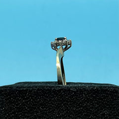 Ladies 9ct With Diamond & Black Stone Solid Gold Ring Size 6.5 / Size N/ 13-53