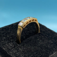 Ladies 18ct With Diamond Stone Solid Gold Ring Size -9 / Size R / 19-59