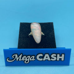 Ladies 9ct With Opal stone Solid Gold Ring Size 6/ Size M/ 13-53