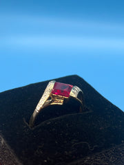 Ladies 9ct With Diamond & Red Stone Solid Gold Ring Size 9.25/ Size S /20-60