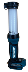 Makita 18V LXT Lithium‑Ion Cordless L.E.D. Lantern/Flashlight - DML807
