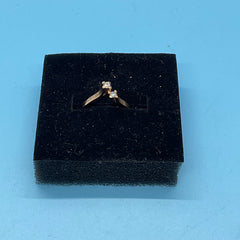 Ladies 9ct Gold Ring With Diamonds Size I / 8-48