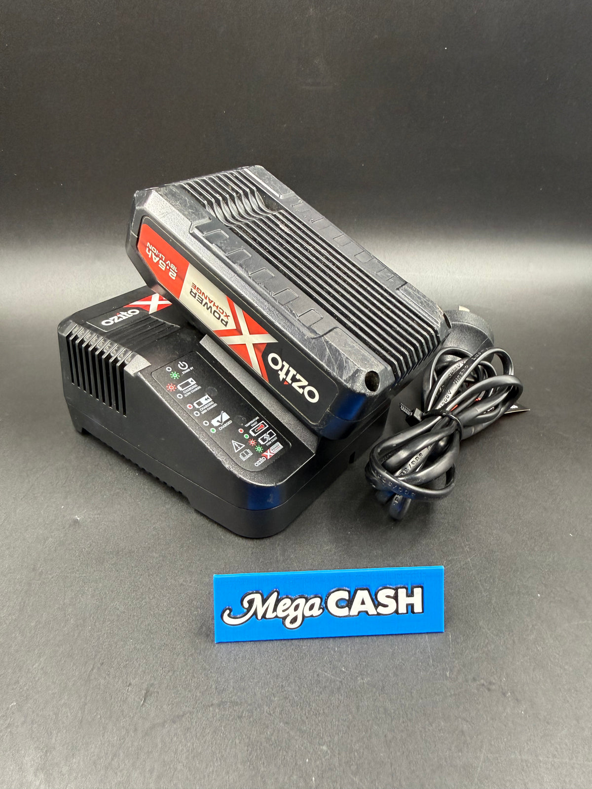 Ozito 18V Charger with 2.5AH Battery PXCG-030C