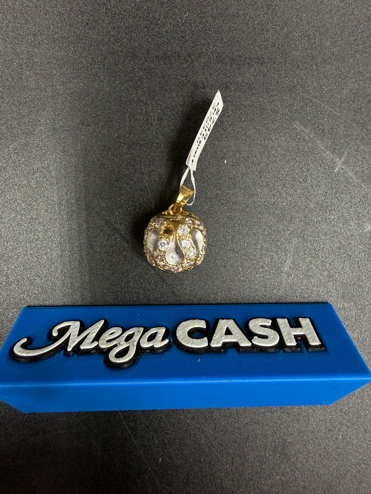 18ct Cubic Ball Pendant 4.2gms