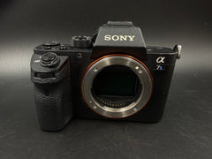 Sony Alpha 7S II ILCE-7SM2 12mp (Body Only) + 2x batteries and charger