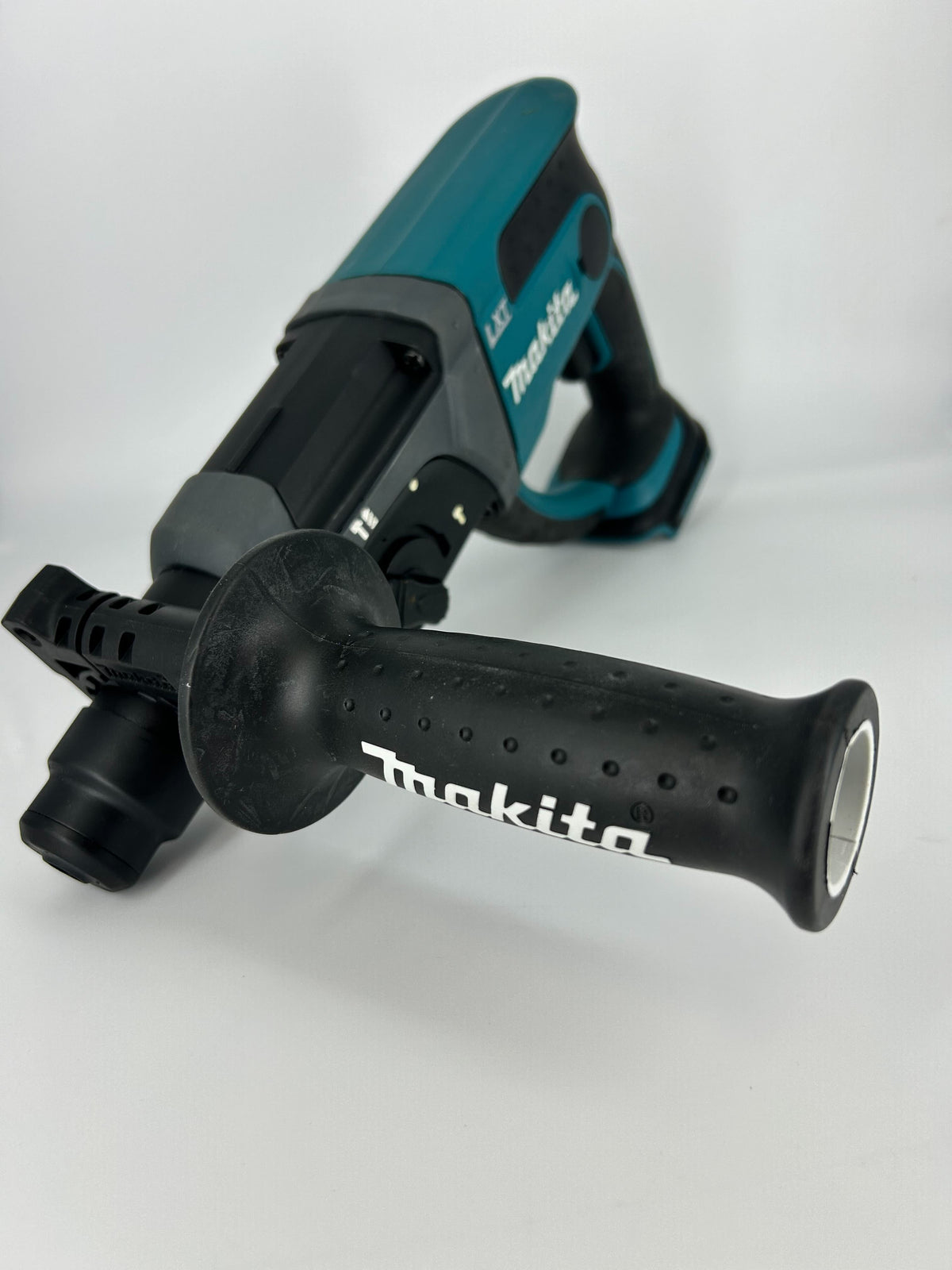 Makita Rotary Hammer *skin only* DHR202