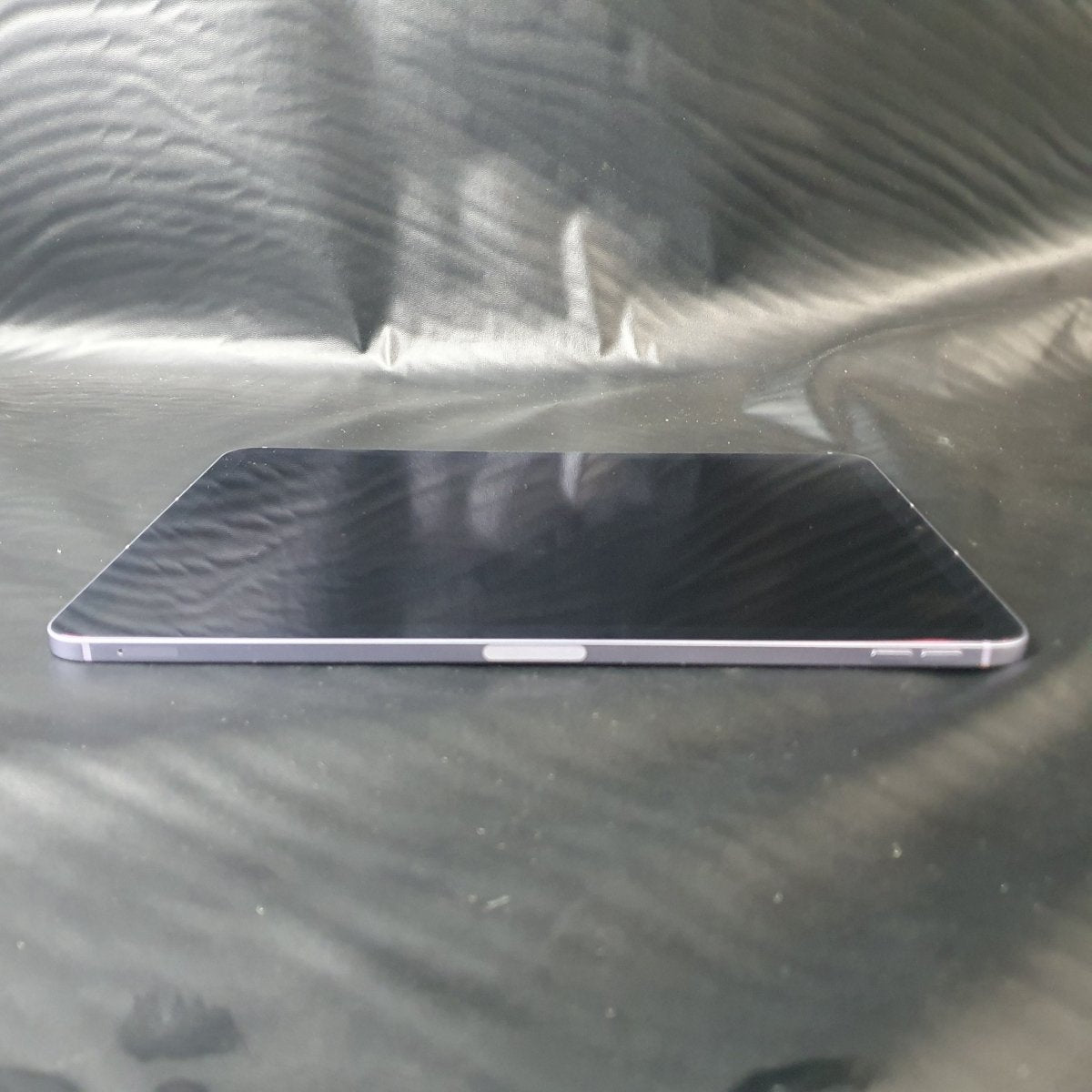 Apple IPAD Air 5th Generation 64GB - Cell + Wifi - A2589 | MME93X/A - Mega Cash Sydney