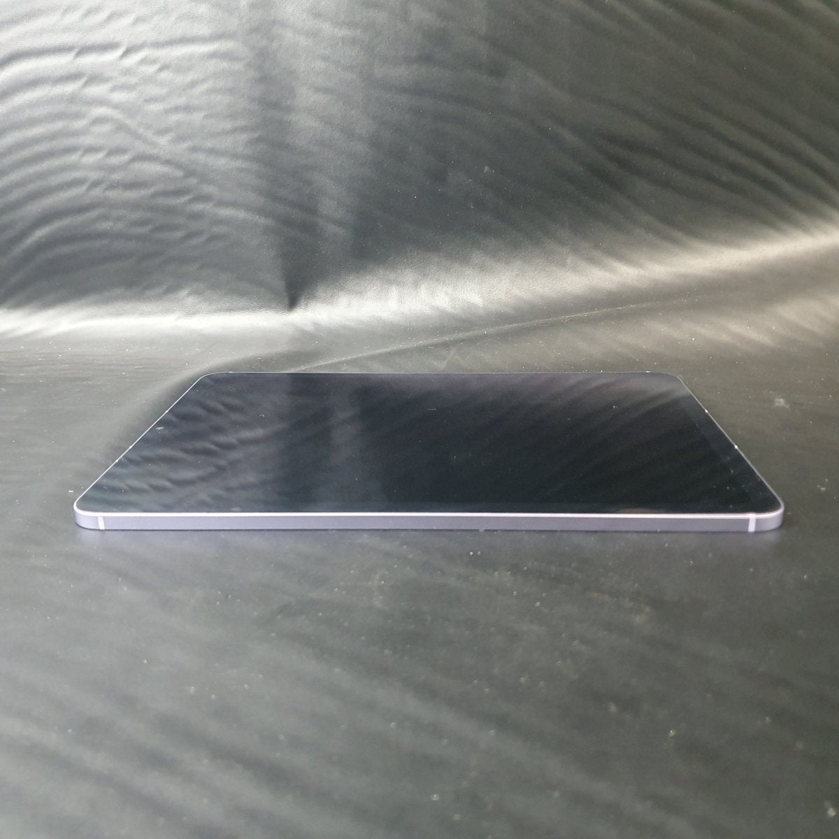 Apple IPAD Air 5th Generation 64GB - Cell + Wifi - A2589 | MME93X/A - Mega Cash Sydney