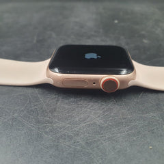 APPLE SMART WATCH - 40mm - A2007 | MTVG2X/A - SERIES 4 - GPS & CELL - Mega Cash Sydney