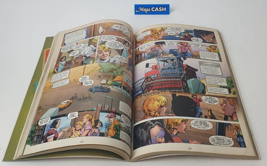 Astro City: Vol. 5: Local Heroes by Kurt Busiek - 2011 Wildstorm - Mega Cash Sydney