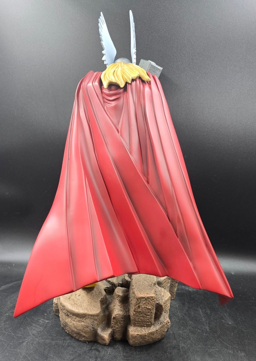 Avengers - The Mighty Thor - Statue - Marvel Milestones - Art Asylum - Mega Cash Sydney