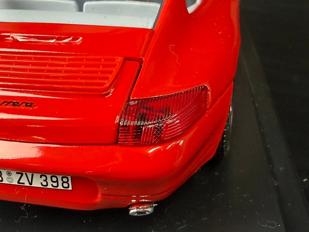 Burago Porsche 911 Carrera 1997 Bijoux Collection 1/24 Model Car - Mega Cash Sydney