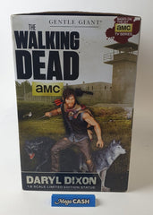 Daryl Dixon + Wolves - GENTLE GIANT The Walking Dead - 88/1000 - 1:8 Scale - AMC - Mega Cash Sydney
