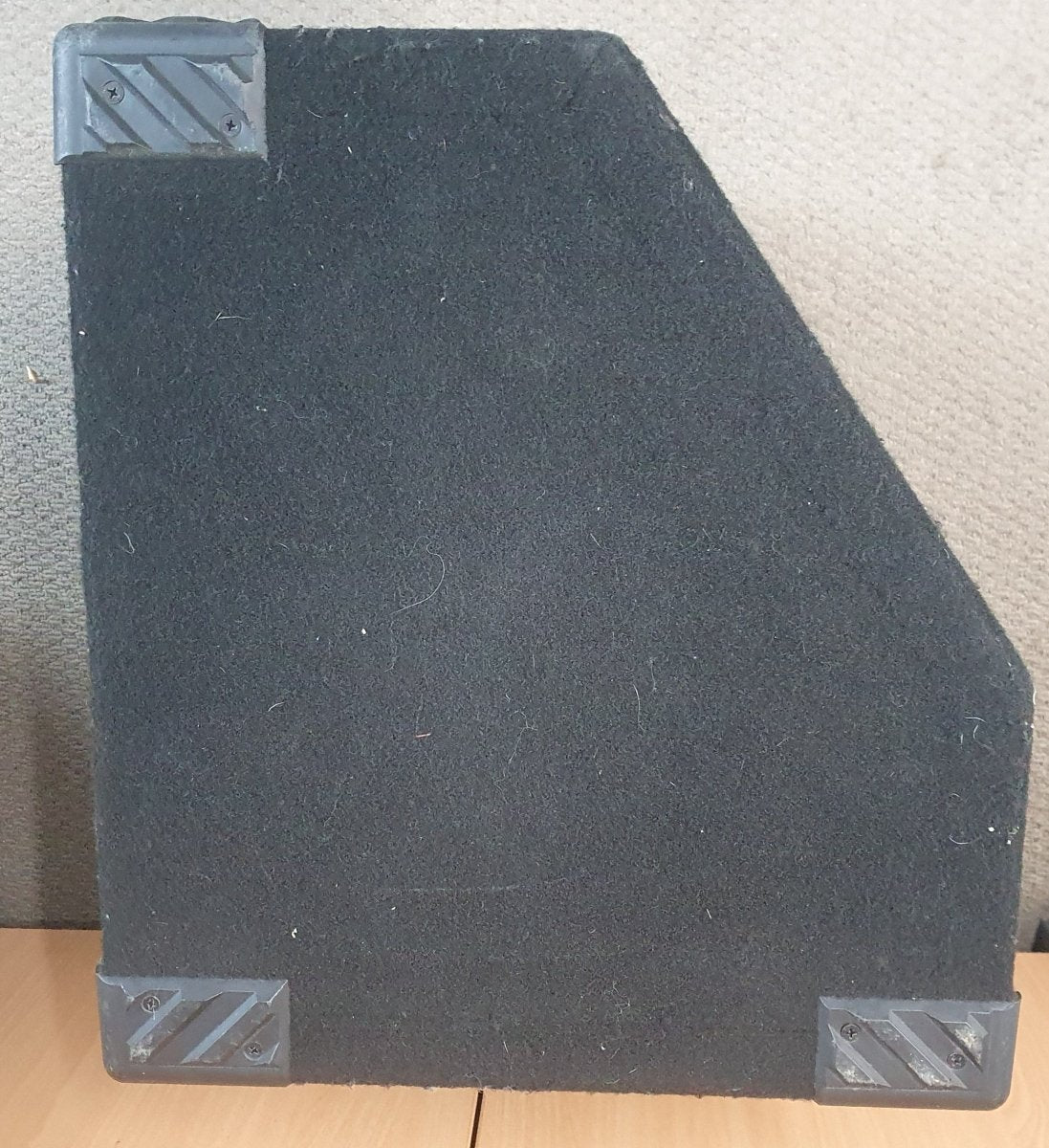 DAVID EDEN - BASS SPEAKER WEDGE CABINET - D210MBX8 - 350W 8 Ohms - Mega Cash Sydney