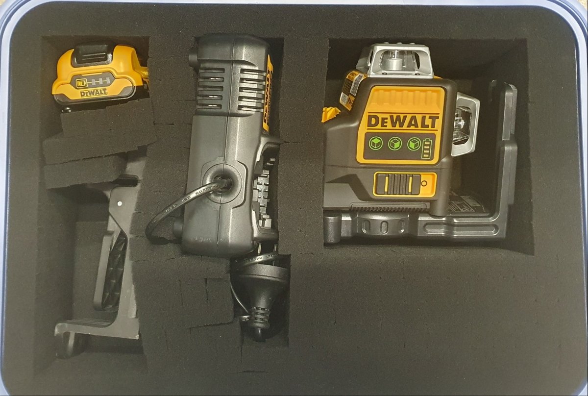 DEWALT - 12V MAX 3 X 360 Line Laser, Green - 089LG - Mega Cash Sydney