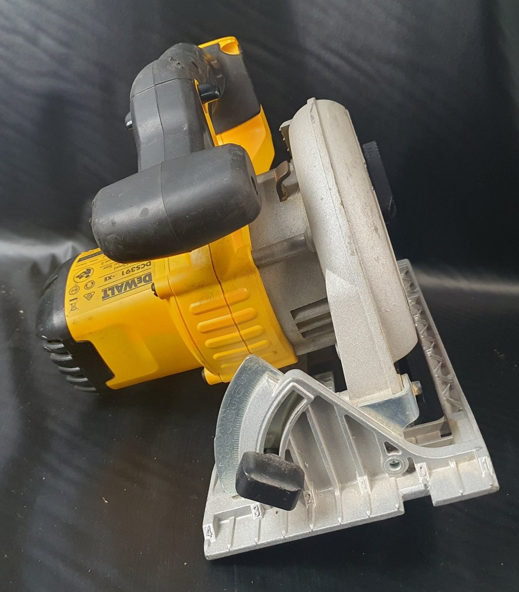DeWALT - 18V 165mm Li-Ion Cordless Circular Saw DCS391-XE - Skin Only - Mega Cash Sydney