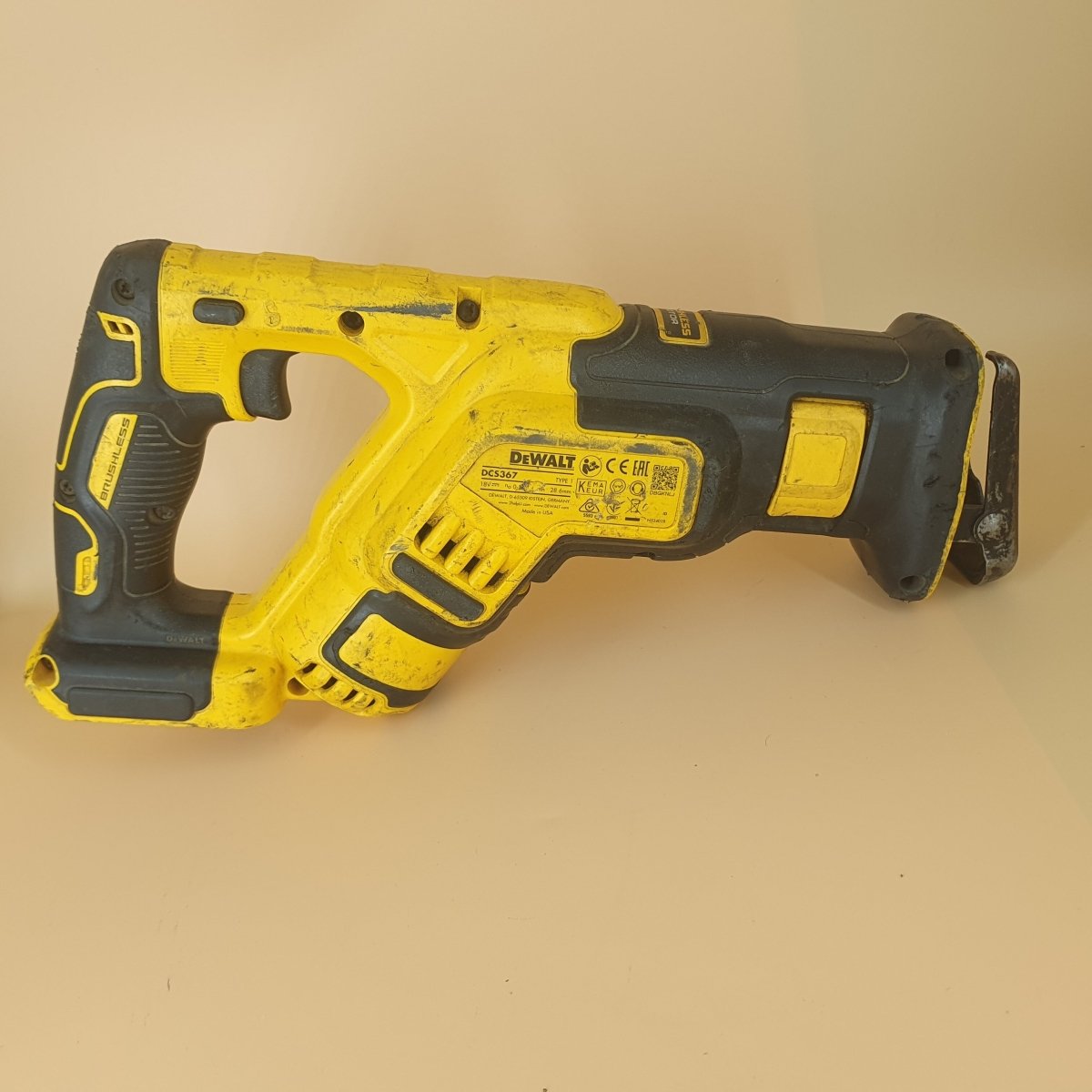 DeWalt 18v XR Brushless Compact Reciprocating Saw - DCS367 - Skin Only - Mega Cash Sydney