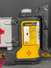 DeWalt 3 Beam Line Laser Level DW089 + AA Batteries in Hard Case And Clamp - Mega Cash Sydney