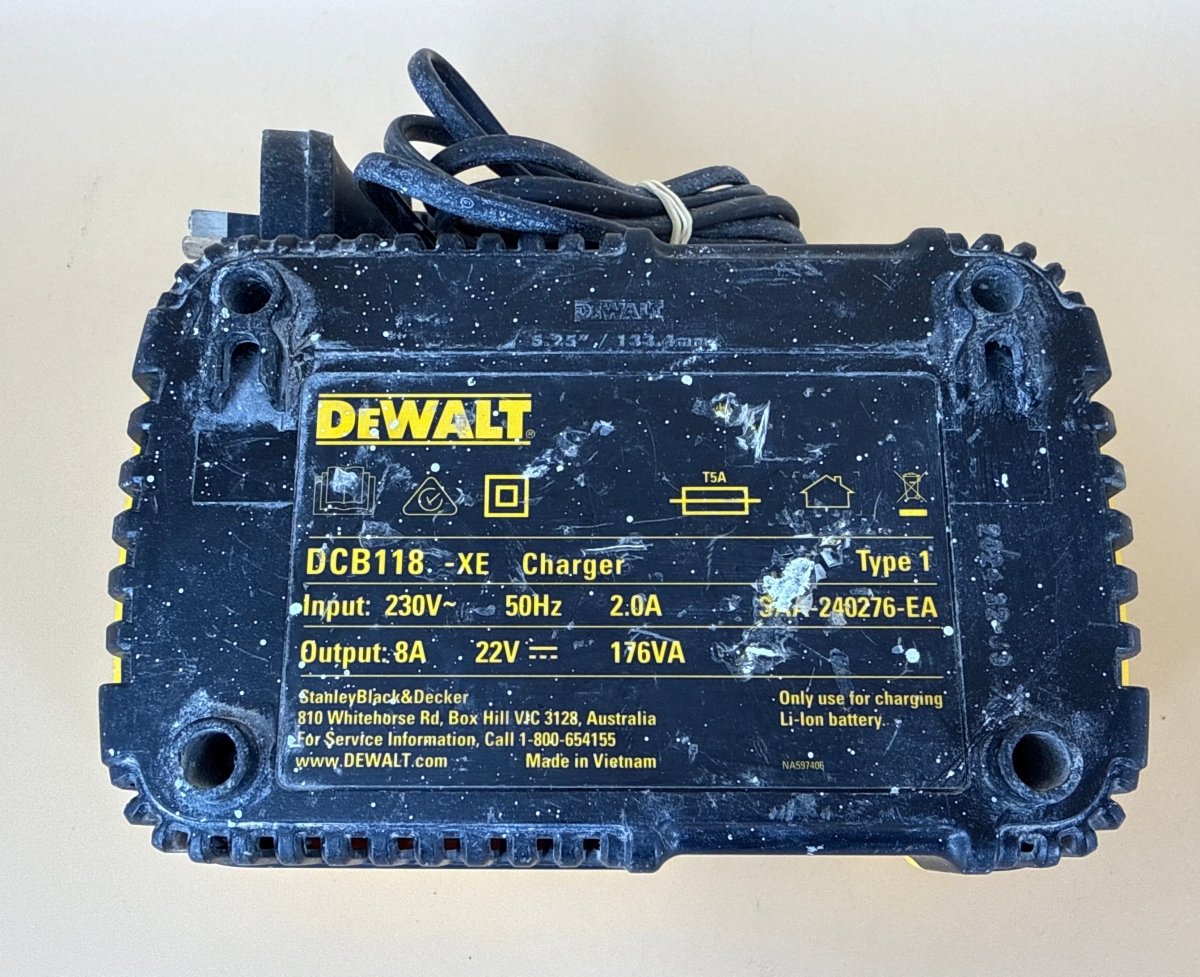 DeWalt -DCB118-XE - 18V Tool Battery Fast Charger - Mega Cash Sydney