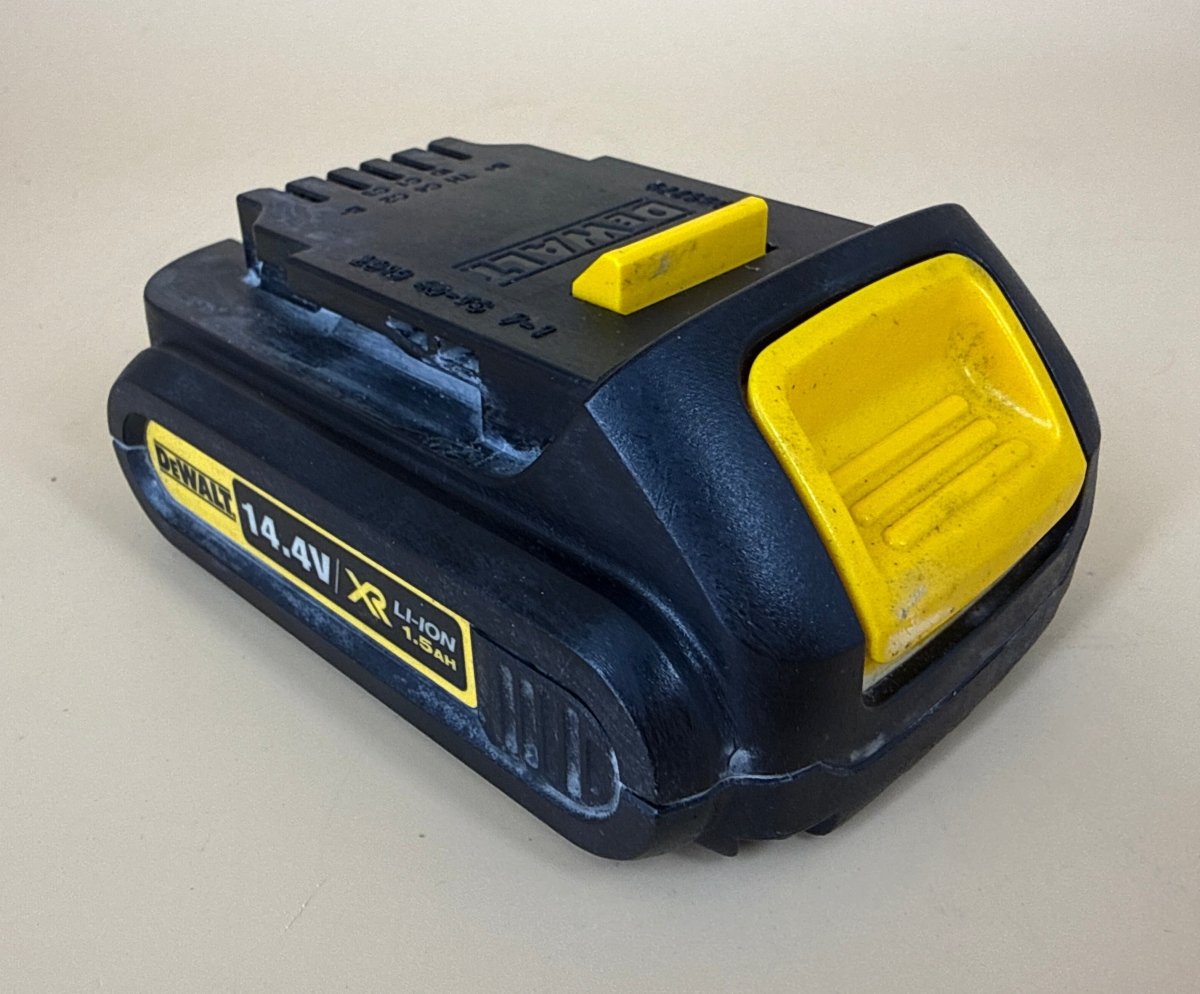 DEWALT - DCB141-XE - 14.4V 1.5Ah - Battery Pack - Mega Cash Sydney
