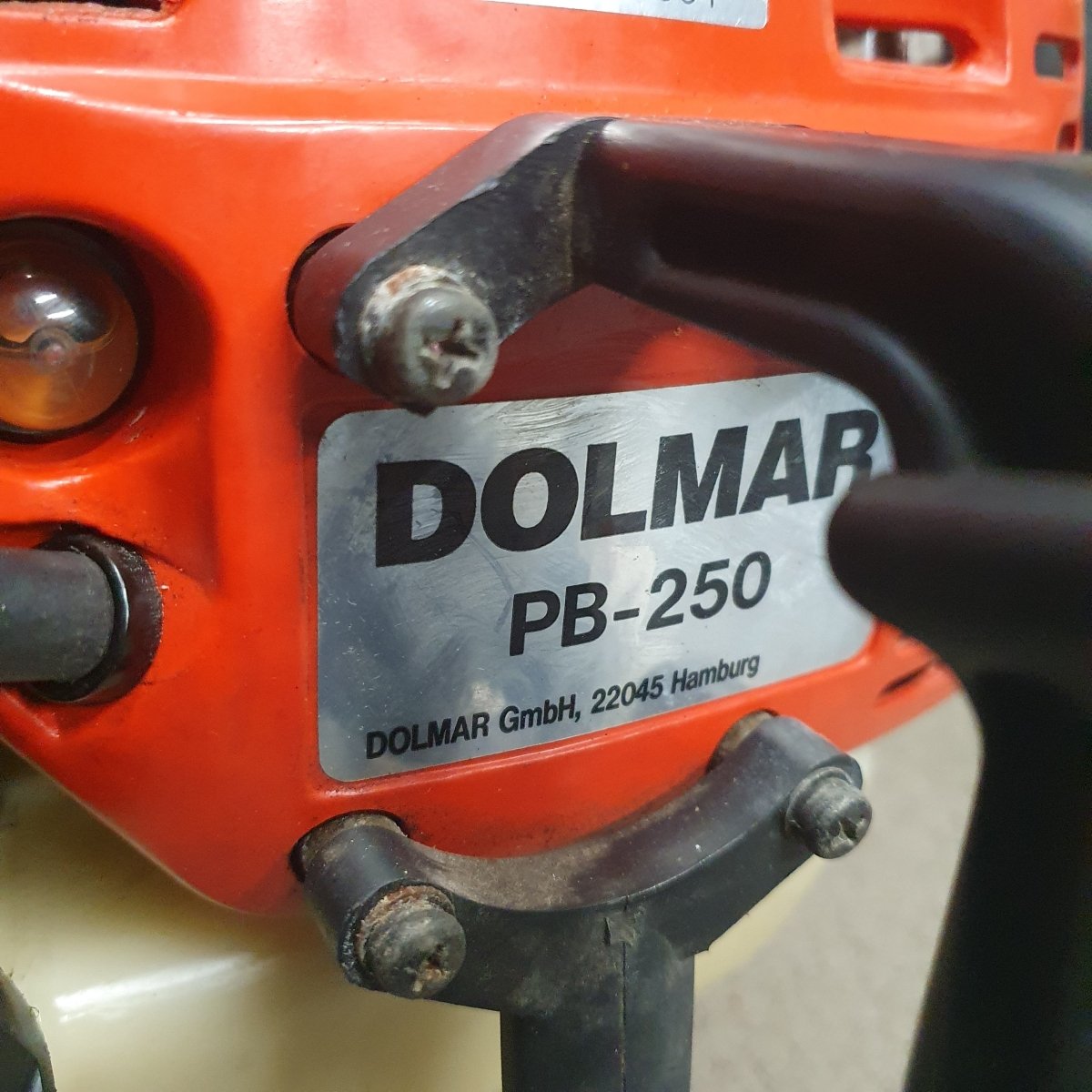 Dolmar PB - 250 Leaf Blower - Mega Cash Sydney