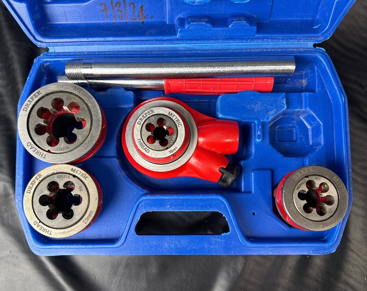 Draper - M16-32 Conduit Metric Pipe Threading Kit - Mega Cash Sydney