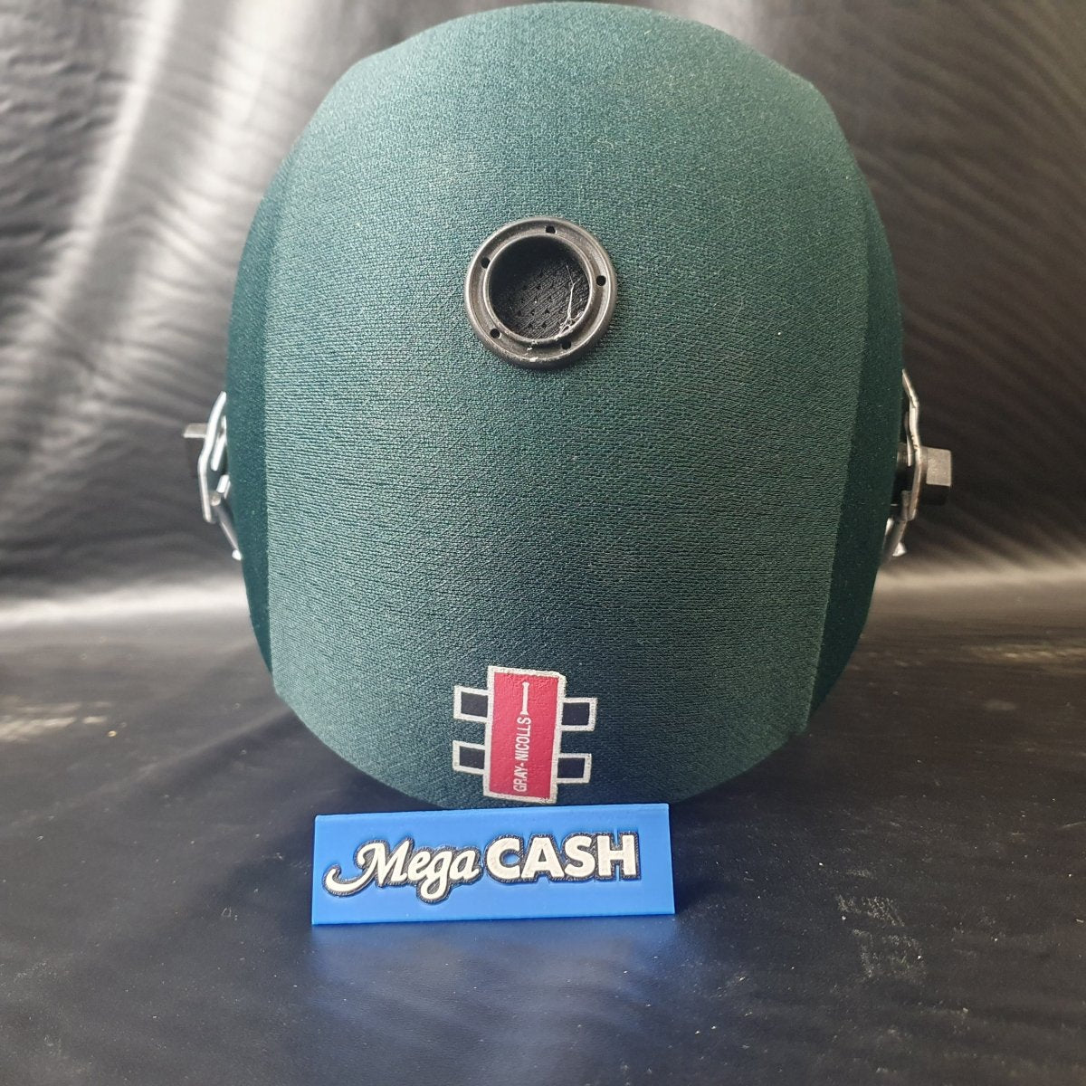 GRAY NICHOLLS - CRICKET HELMET - WARRIOR - SIZE MEDIUM - Mega Cash Sydney