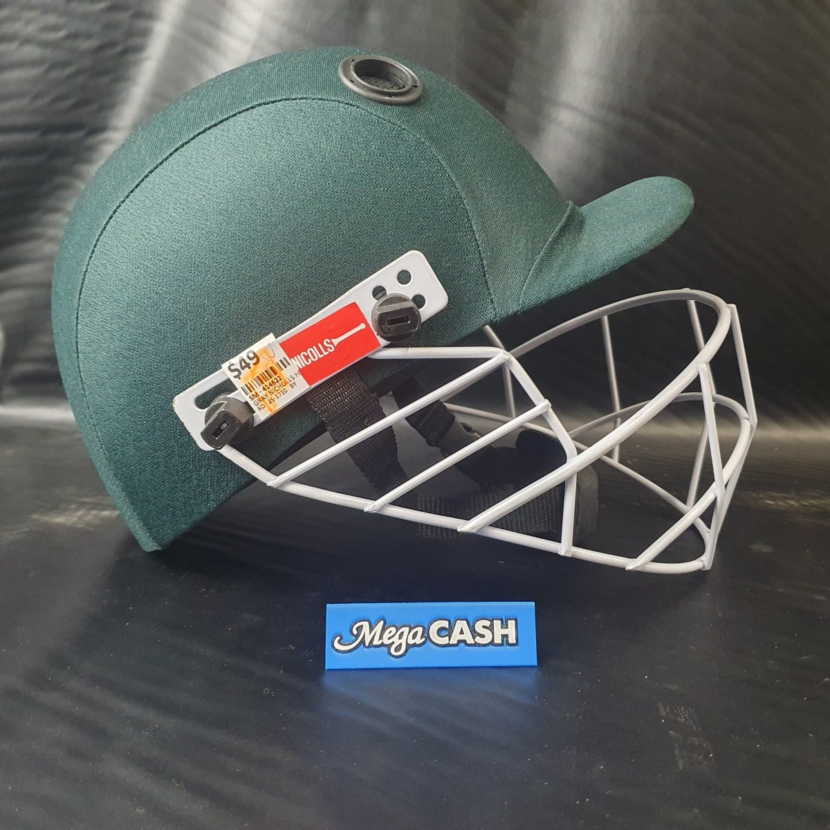 GRAY NICHOLLS - CRICKET HELMET - WARRIOR - SIZE MEDIUM - Mega Cash Sydney