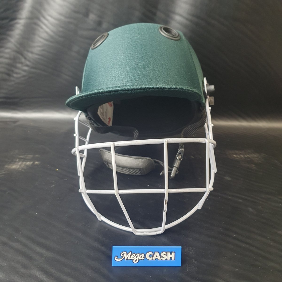 GRAY NICHOLLS - CRICKET HELMET - WARRIOR - SIZE MEDIUM - Mega Cash Sydney