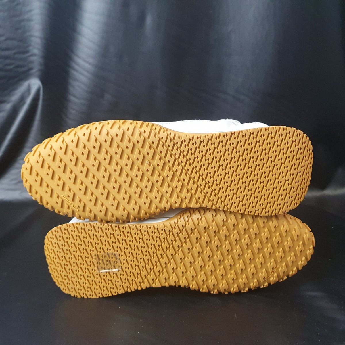 HERMES - Nappa Jet Sneakers - Size 40 - Mega Cash Sydney