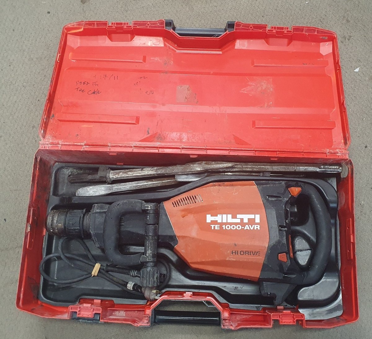 HILTI - DEMOLITION HAMMER - TE 1000 - AVR with CHISELS AND POWER LEAD - Mega Cash Sydney