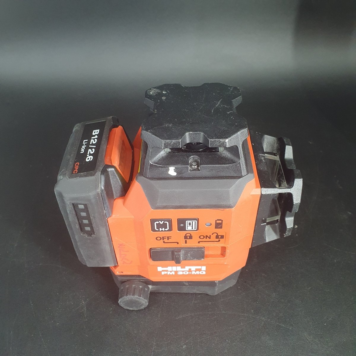 HILTI LASER LEVEL PM30 - MG WITH B12/2.6 BATTERY - Mega Cash Sydney