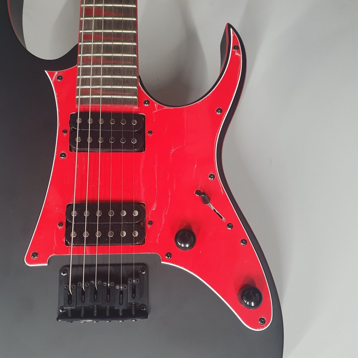 IBANEZ GUITAR RG131DX in Soft Bag - Mega Cash Sydney