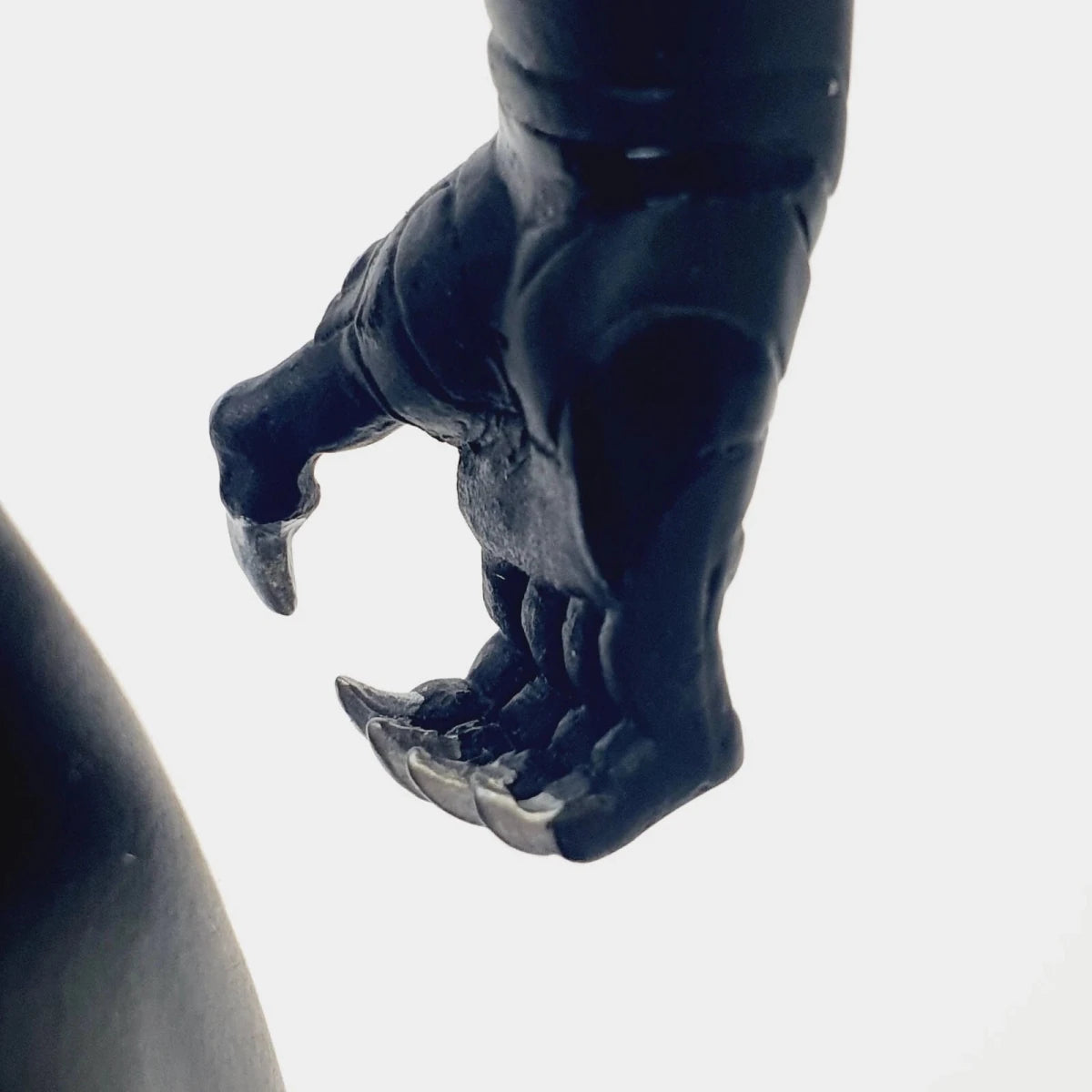IKON COLLECTIBLES - MARVEL BLACK PANTHER 1/6 SCALE STATUE - Mega Cash Sydney