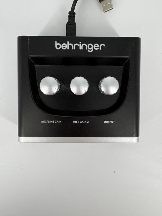 Behringer U-PHORIA UM2 USB Audio Interface - With Cable -